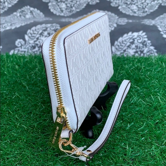 MICHAEL KORS JET SET TRAVEL LG FLAT MF PHN CASE - Picture 10 of 16